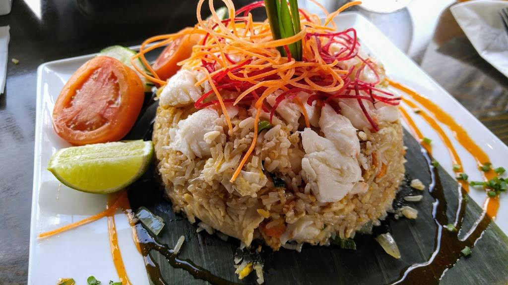 Tum Thai Cuisine | restaurant | 274 Merrick Rd, Rockville Centre, NY 11570, USA | 5165435078 OR +1 516-543-5078