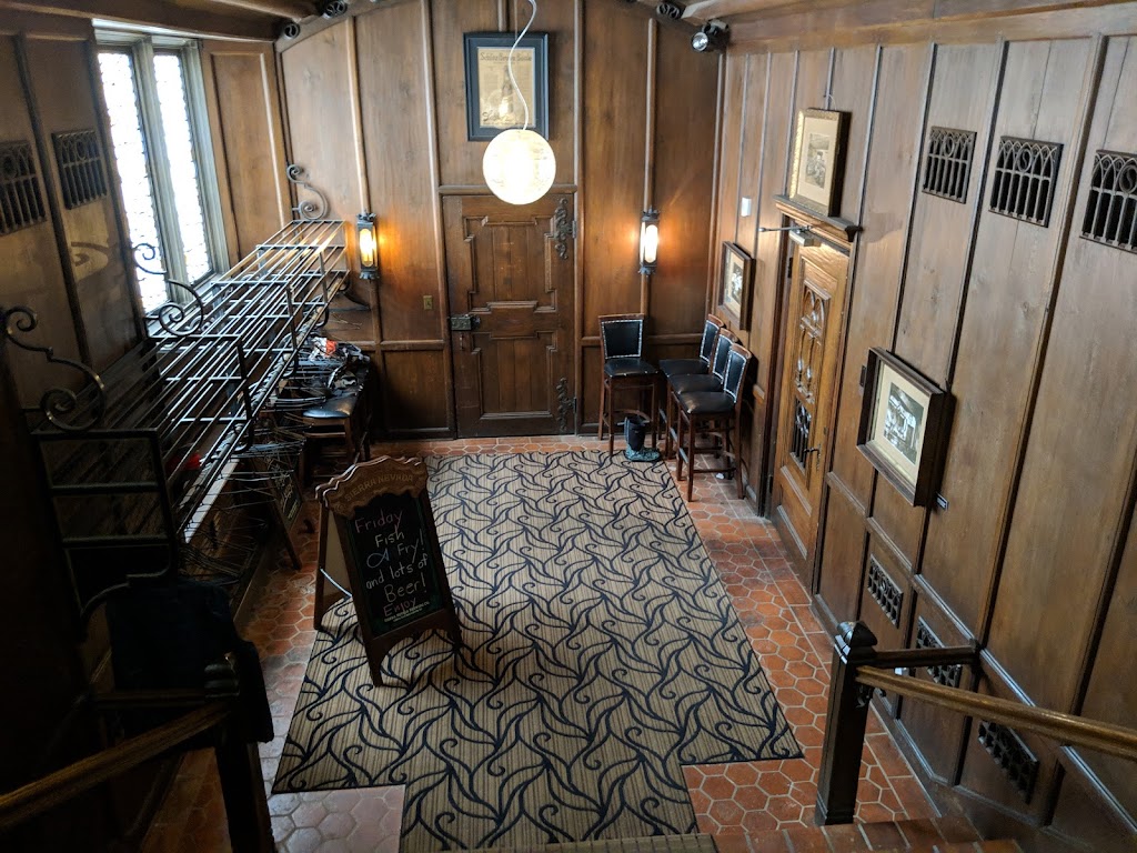 The Brown Bottle | restaurant | 221 W Galena St, Milwaukee, WI 53212, USA | 4148376042 OR +1 414-837-6042