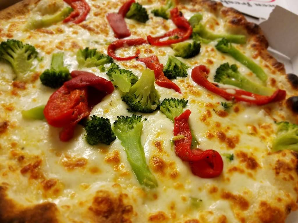 The Upper Crust | restaurant | 442 Central Ave, Cedarhurst, NY 11516, USA | 5163417211 OR +1 516-341-7211