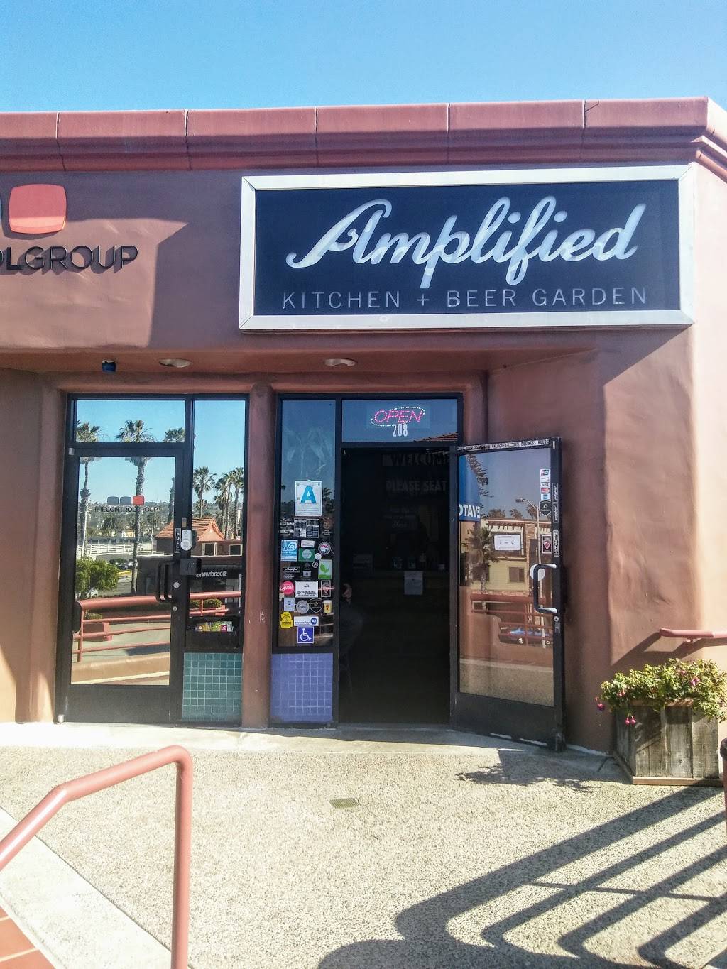 Amplified Ale Works Kitchen + Beer Garden | restaurant | 4150 Mission Blvd #208, San Diego, CA 92109, USA | 8582705222 OR +1 858-270-5222