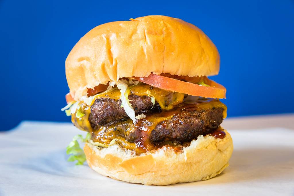 DONNIES BBQ | restaurant | 3242 W Grant Line Rd, Tracy, CA 95304, USA | 2098348877 OR +1 209-834-8877