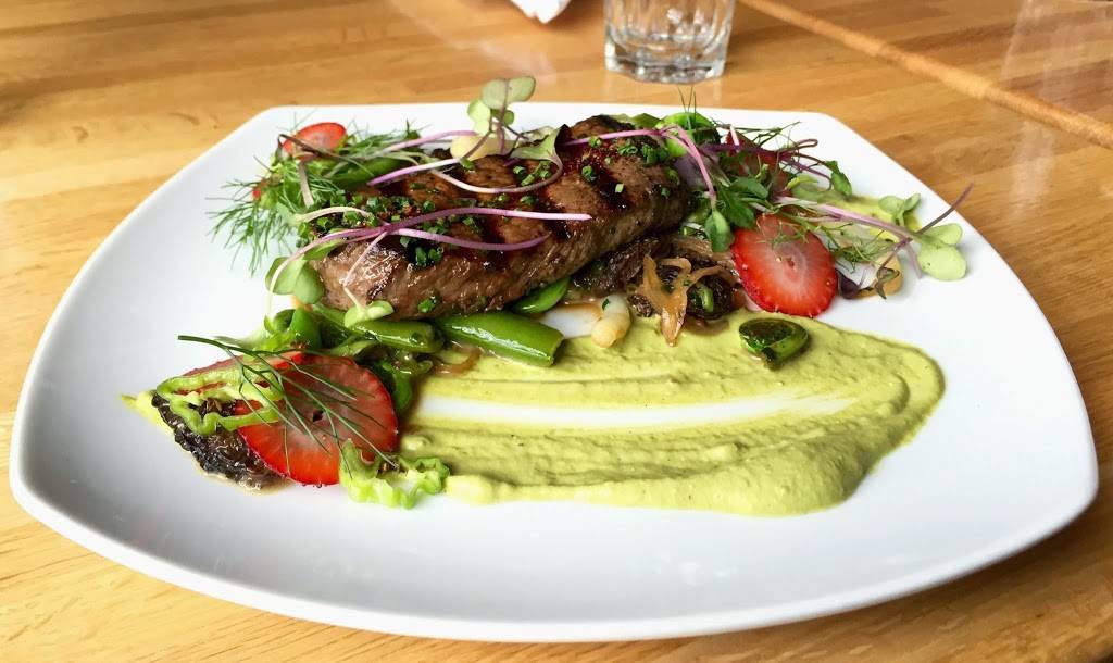 Tip Tap Room | restaurant | 138 Cambridge St, Boston, MA 02114, USA | 8573503344 OR +1 857-350-3344