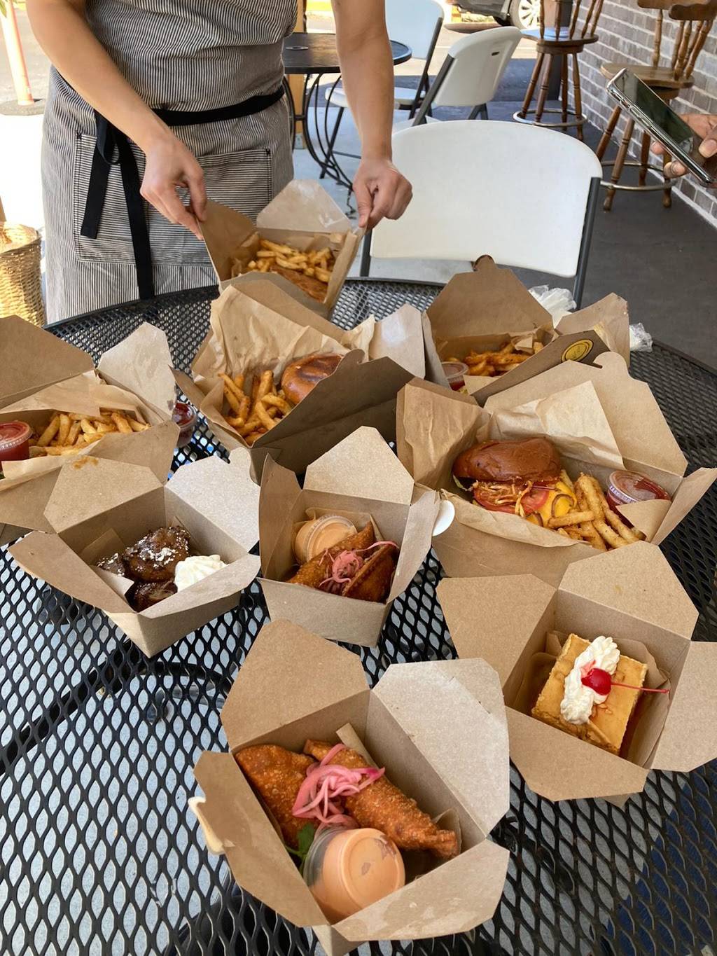 Rico Rico Latin kitchen | restaurant | 1892 Metropolitan Pkwy SW, Atlanta, GA 30315, USA | 4042289156 OR +1 404-228-9156