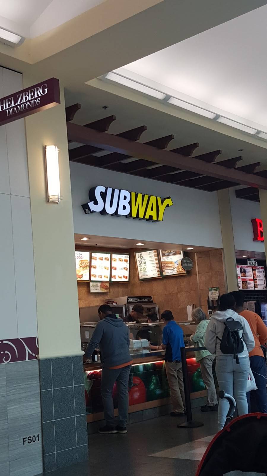 Subway | restaurant | 451 Altamonte Ave, Altamonte Springs, FL 32701, USA | 4078313649 OR +1 407-831-3649