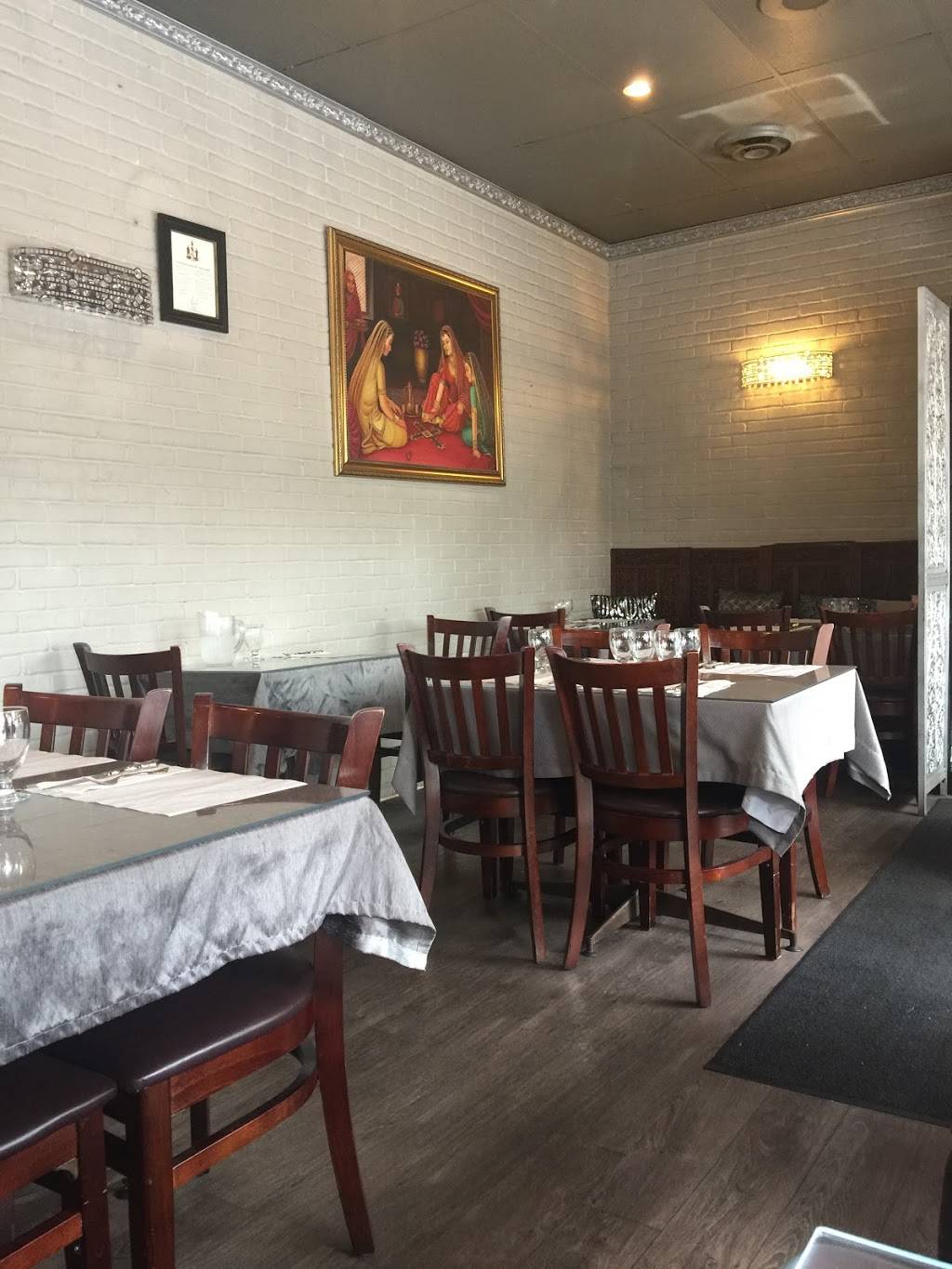 Taj Indian Cuisine | restaurant | 3009 Carling Ave, Ottawa, ON K2B 7Y6, Canada | 6137266955 OR +1 613-726-6955