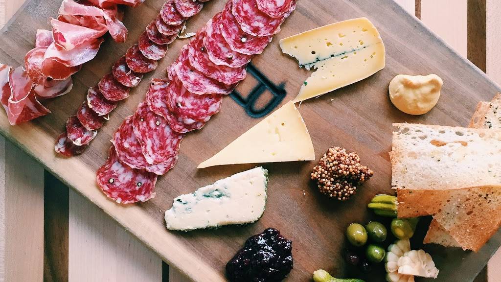 Main Street Meats | restaurant | 217 E Main St, Chattanooga, TN 37408, USA | 4236029568 OR +1 423-602-9568