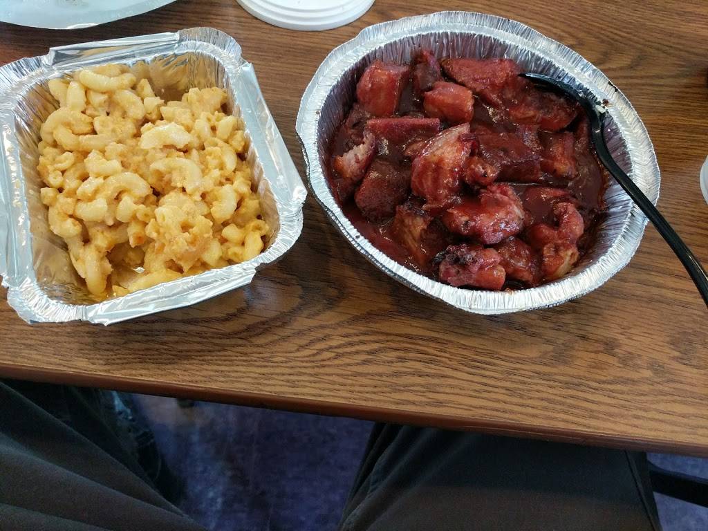 Wittes Pasties & BBQ | restaurant | 2321 US-10, Idlewild, MI 49642, USA | 2317454000 OR +1 231-745-4000