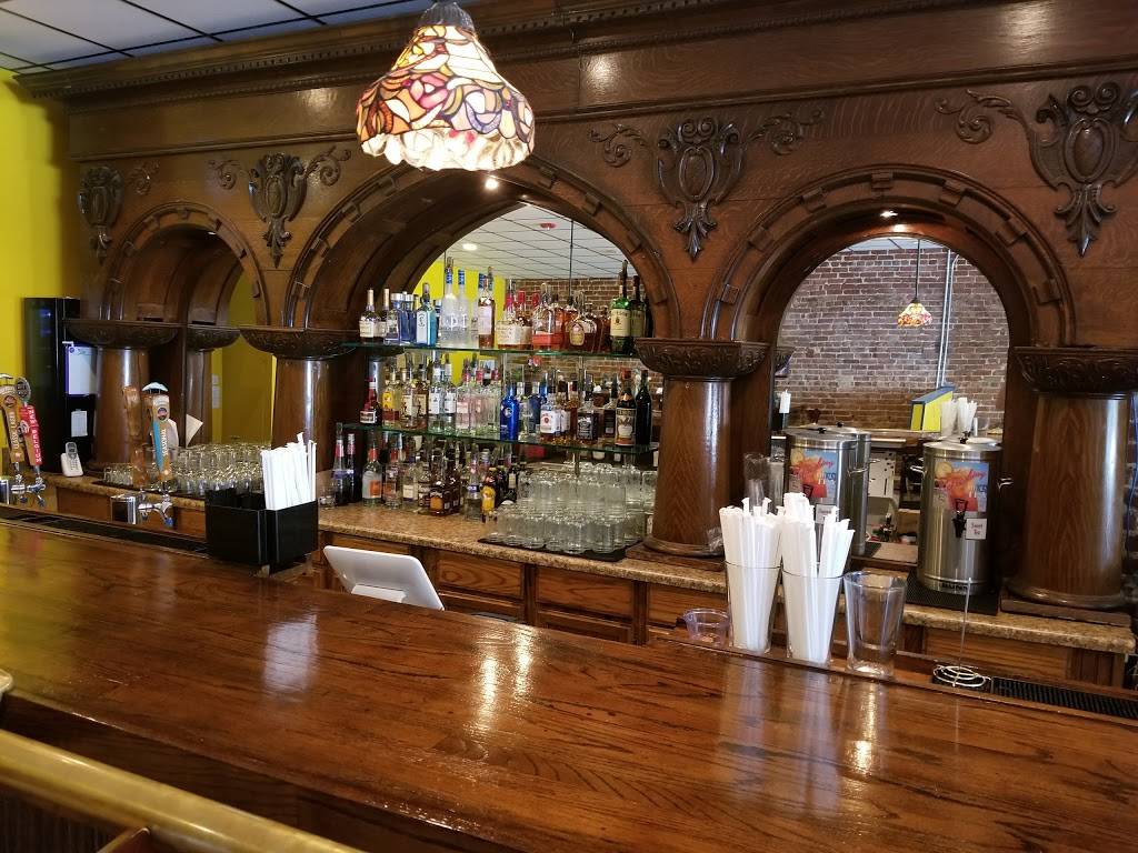 Corner Kitchen | restaurant | 101 S Main St, Blackstone, VA 23824, USA | 4342980001 OR +1 434-298-0001