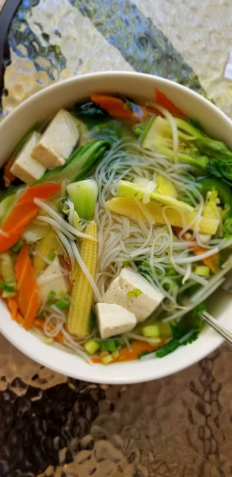 Pho UTC & Grill | restaurant | 8915 Towne Centre Dr, San Diego, CA 92122, USA | 8583200504 OR +1 858-320-0504