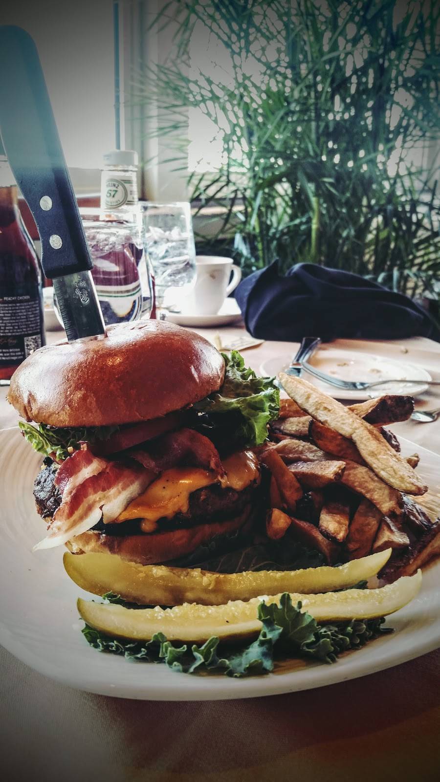 Annies Paramount Steak & Seafood House | restaurant | 500 Kent Narrow Way N, Grasonville, MD 21638, USA | 4108277103 OR +1 410-827-7103