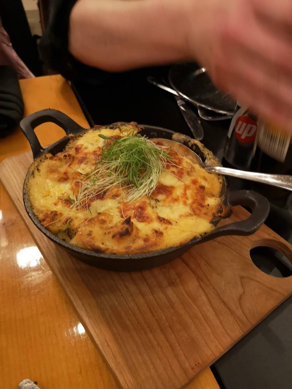 Brix 66 | restaurant | 3240 Chemin Erskin, Athelstan, QC J0S 1A0, Canada | 4506011955 OR +1 450-601-1955