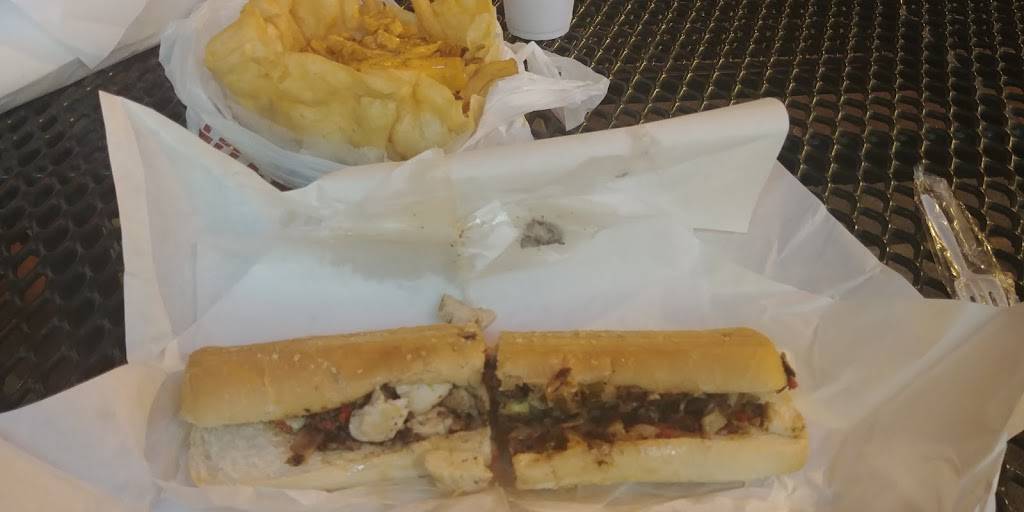 Susies Drive-Thru (CASH ONLY) | restaurant | 4126 W Montrose Ave, Chicago, IL 60641, USA | 7732836544 OR +1 773-283-6544