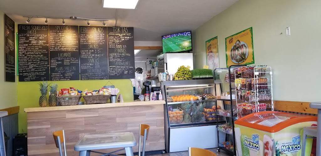 Papayas Juice Bar | restaurant | 4244 Bonita Rd, Bonita, CA 91902, USA | 6194755191 OR +1 619-475-5191