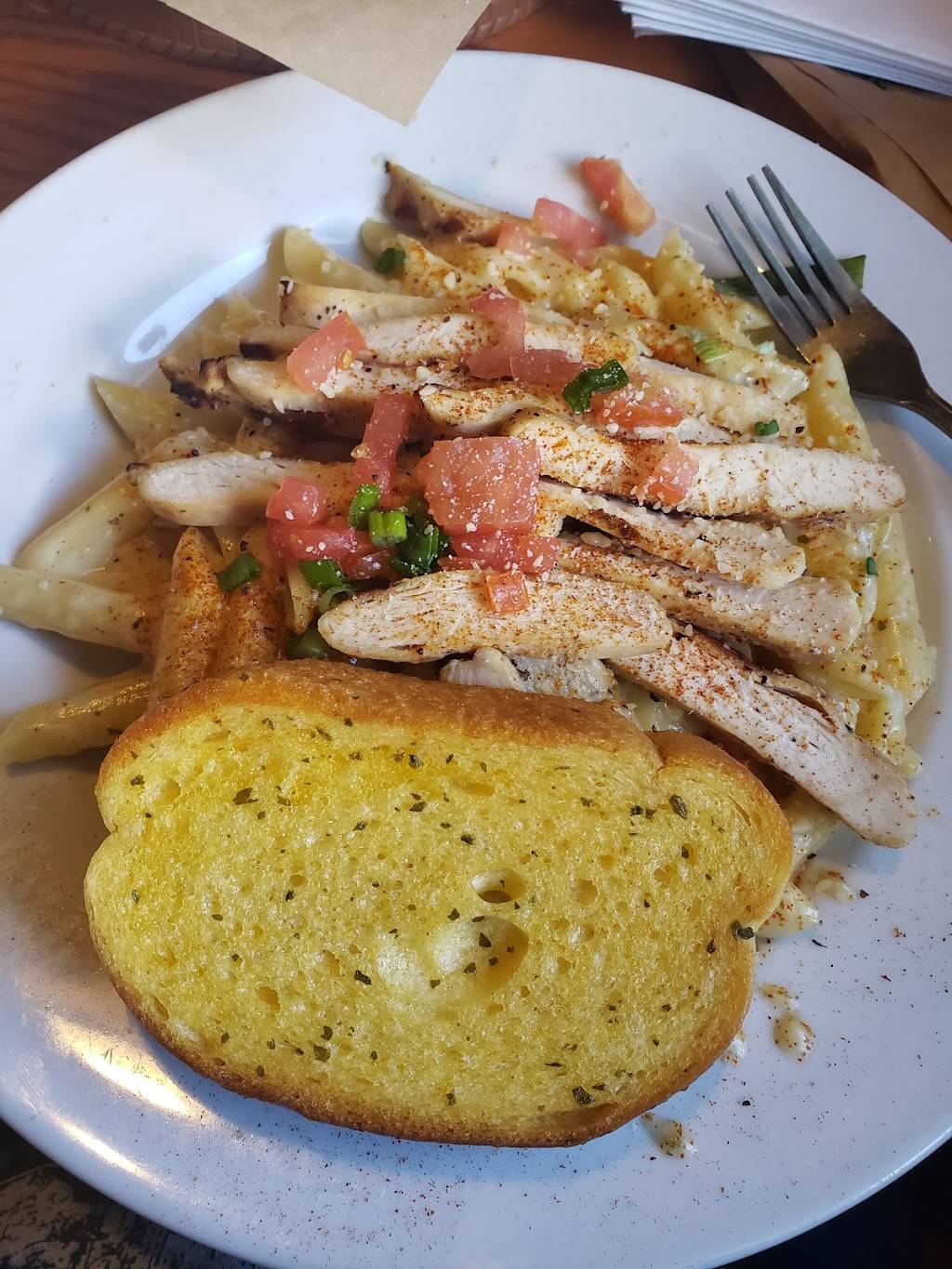 Chilis Grill & Bar | restaurant | 2560 Coors Blvd NW, Albuquerque, NM 87120, USA | 5058317298 OR +1 505-831-7298