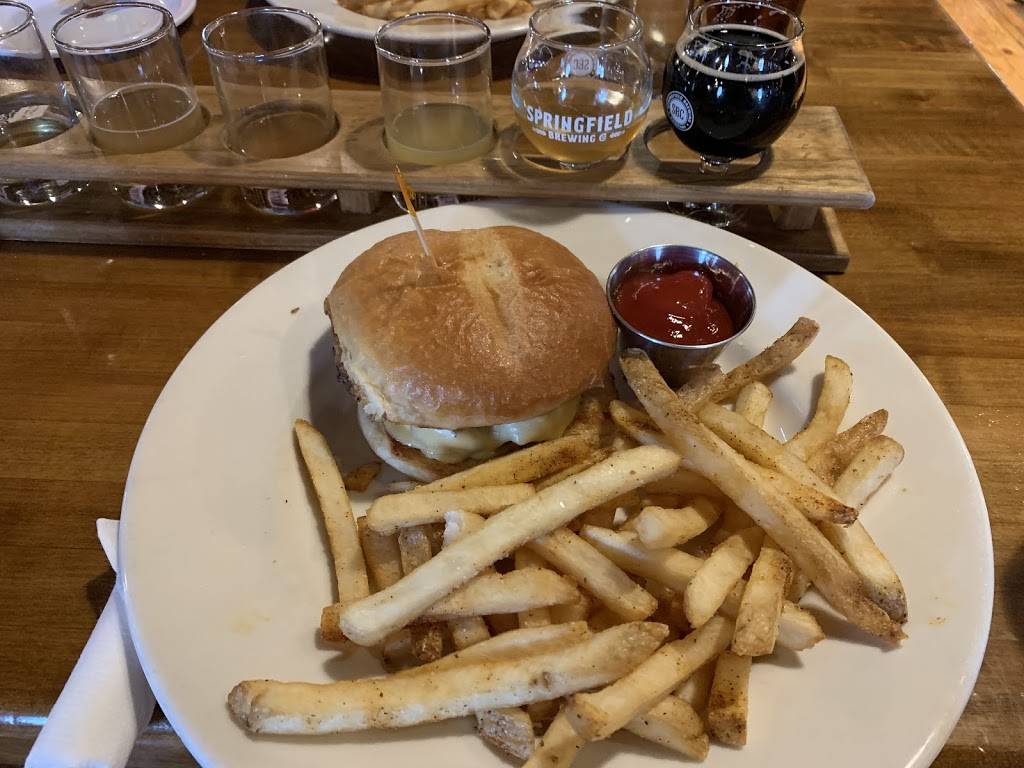Springfield Brewing Company | restaurant | 305 S Market Ave, Springfield, MO 65806, USA | 4178328277 OR +1 417-832-8277