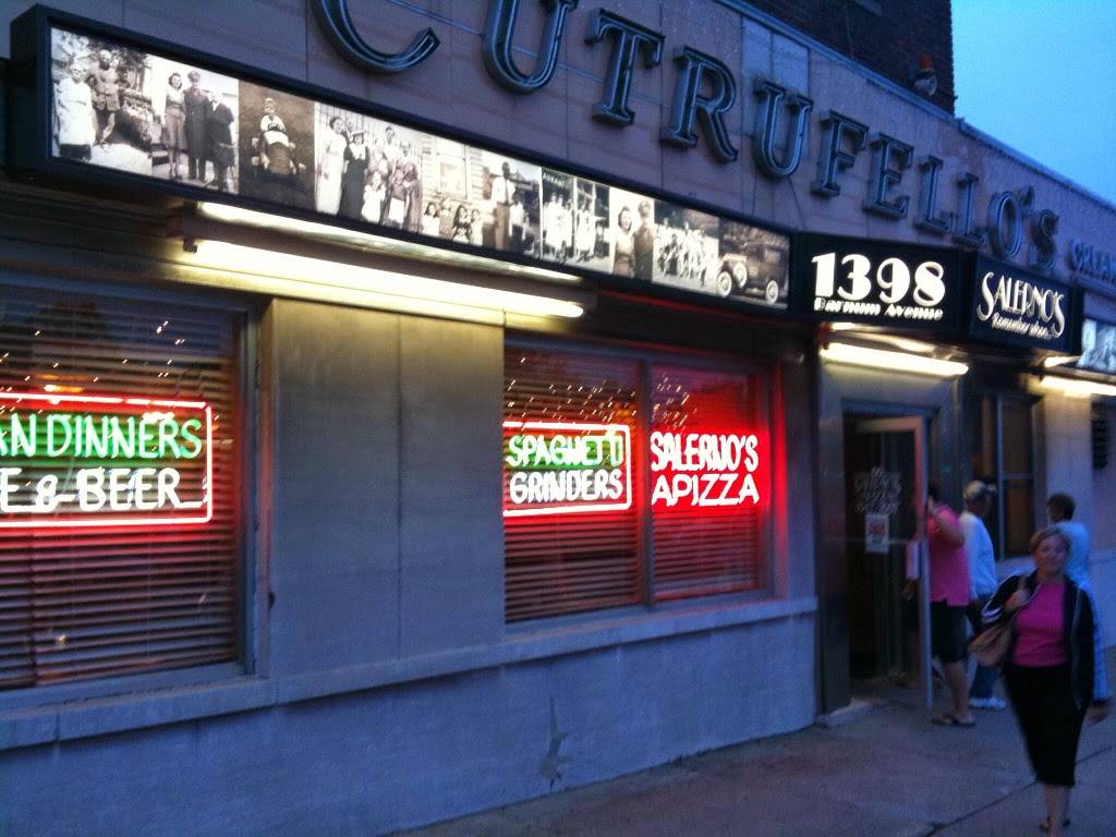 Salernos Apizza | restaurant | 1398 Barnum Ave, Stratford, CT 06614, USA | 2033772436 OR +1 203-377-2436