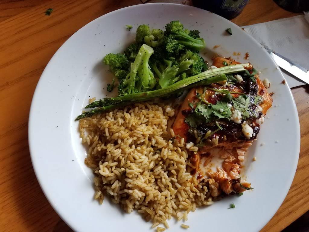 Chilis Grill & Bar | meal takeaway | 3001 James L Redman Pkwy, Plant City, FL 33566, USA | 8137648548 OR +1 813-764-8548