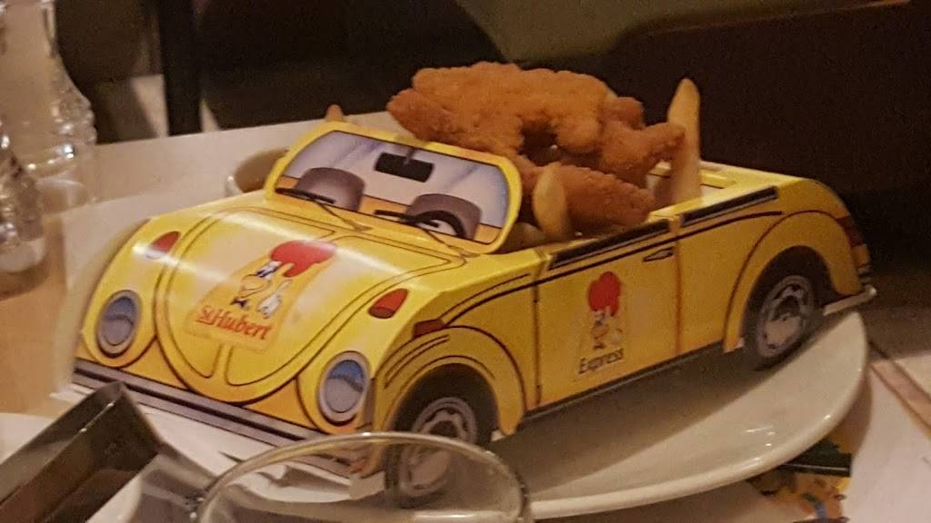 Rôtisserie St-Hubert | restaurant | 1111 Boulevard des Laurentides, Laval, QC H7N 5B5, Canada | 5143855555 OR +1 514-385-5555