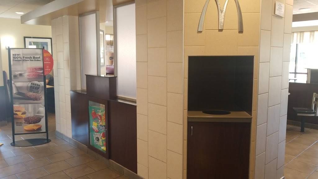 McDonalds | cafe | 5707 St Charles Rd, Berkeley, IL 60163, USA | 7085449706 OR +1 708-544-9706