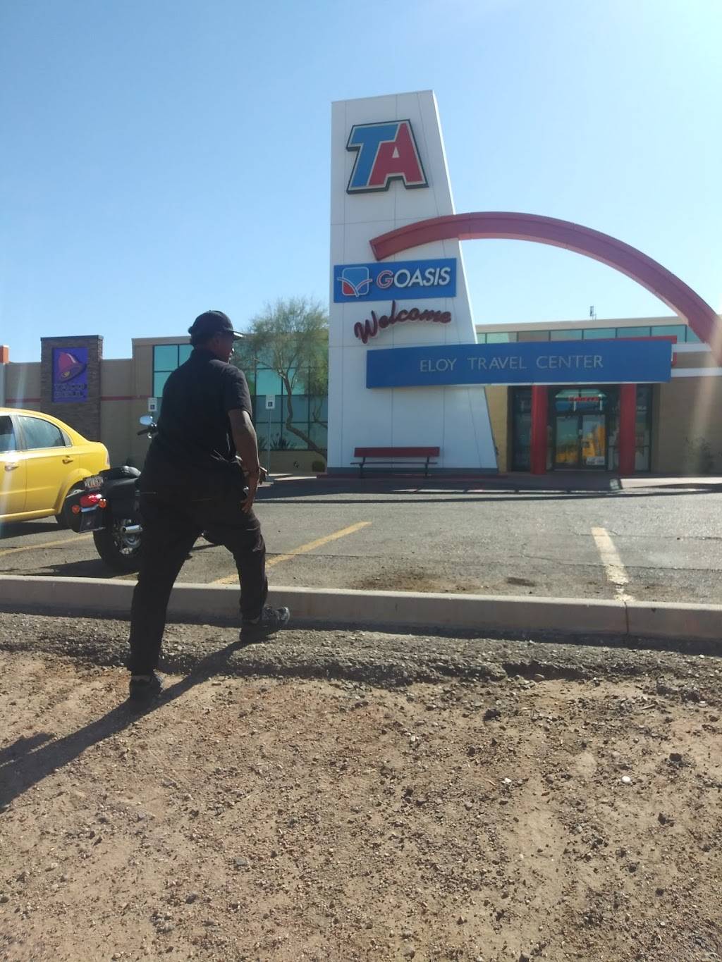 A&W | restaurant | 2949 N Toltec Rd, Eloy, AZ 85131, USA | 5204667363 OR +1 520-466-7363