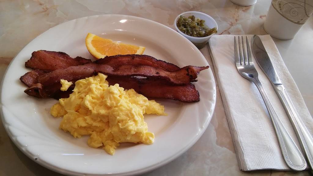 Nopalitos Southwestern Café | cafe | 5530 H St, Sacramento, CA 95819, USA | 9164528226 OR +1 916-452-8226