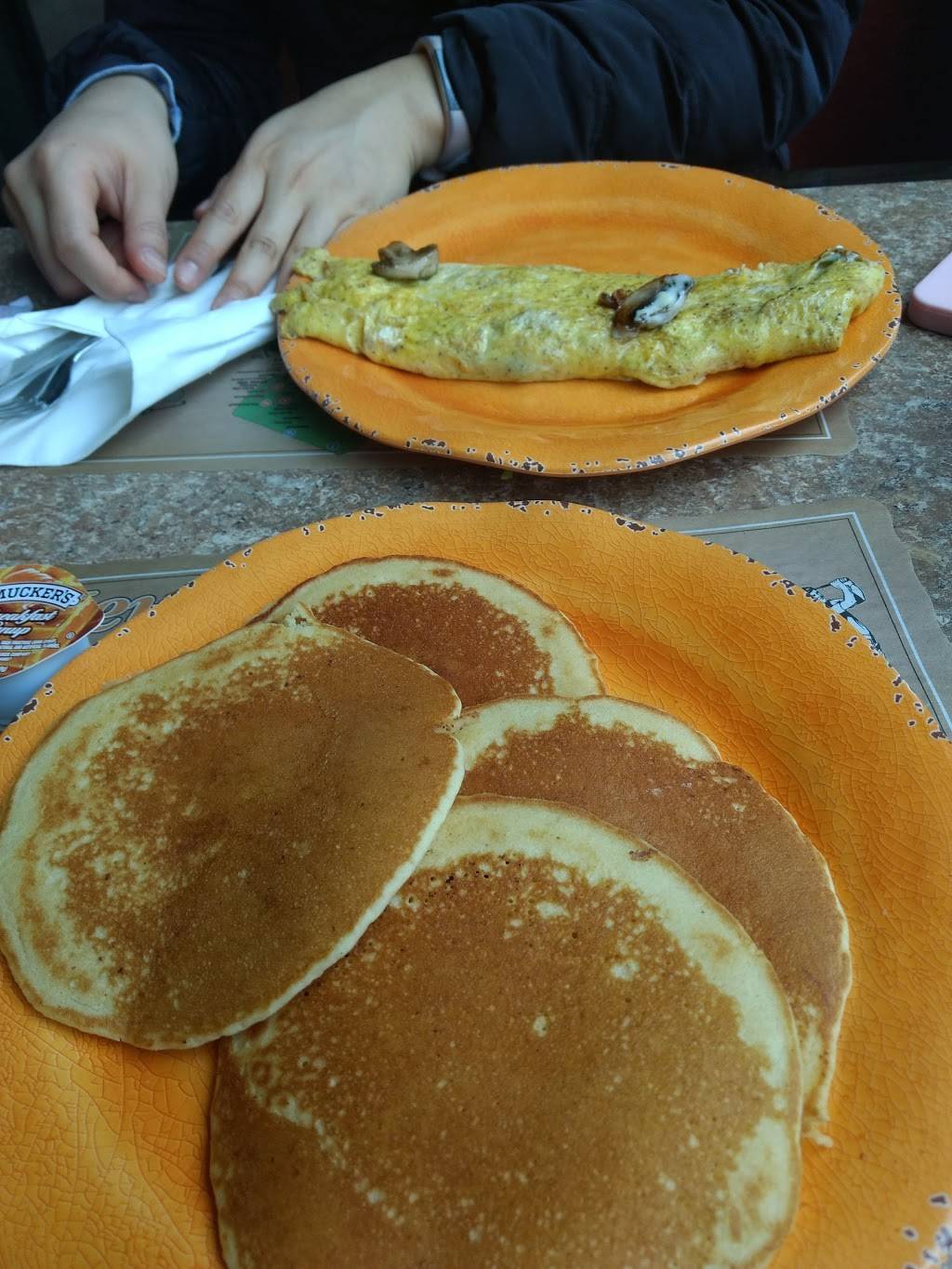 Market Street Pizzeria & Italian Bistro | restaurant | 1 Market St, Camden, NJ 08102, USA | 8565414100 OR +1 856-541-4100