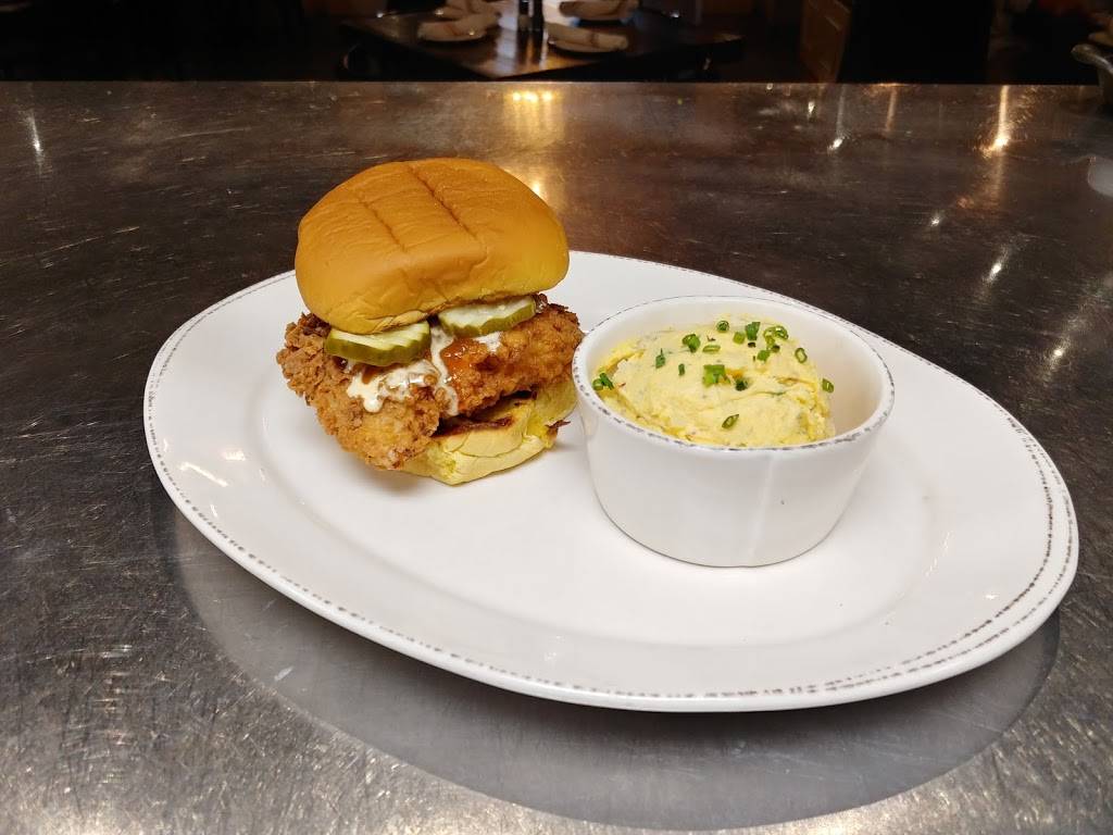 Queenies Southern Restaurant & Bar | restaurant | 151 W Main St, Canton, GA 30114, USA | 7702134897 OR +1 770-213-4897