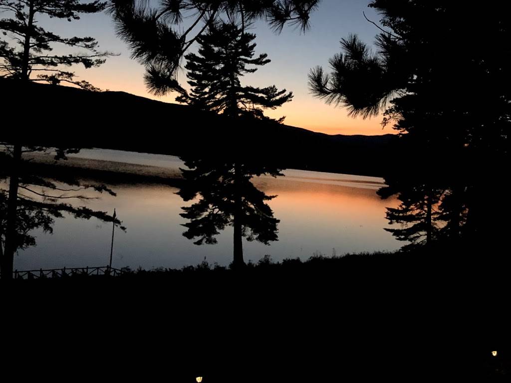 Kawanhee Inn & Restaurant | restaurant | 12 Annes Way, Weld, ME 04285, USA | 2075852000 OR +1 207-585-2000