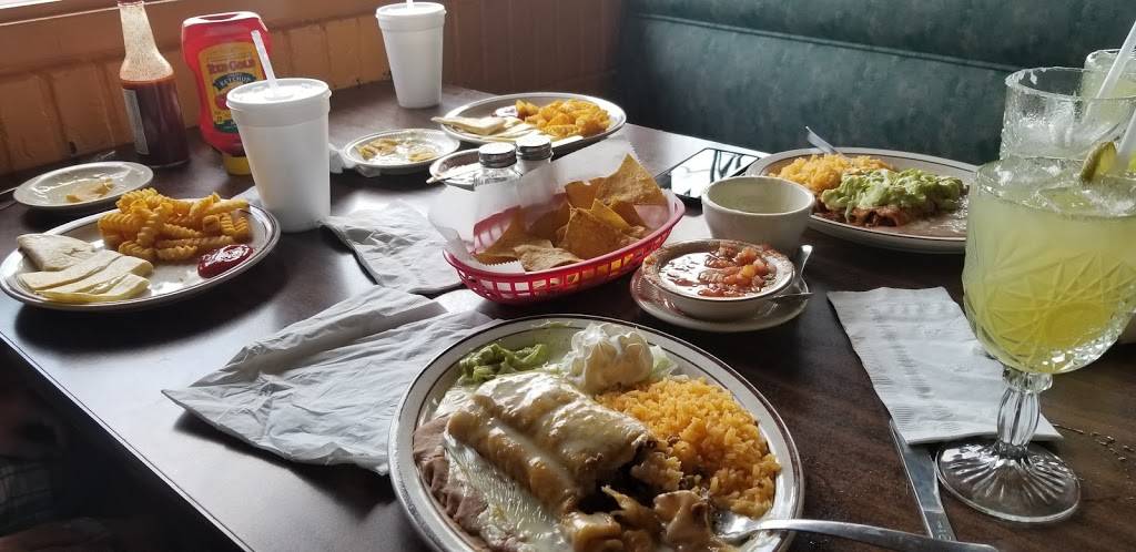 Tequila Restaurante & Cantina | restaurant | 2824 Easton Blvd, Des Moines, IA 50317, USA | 5152624485 OR +1 515-262-4485