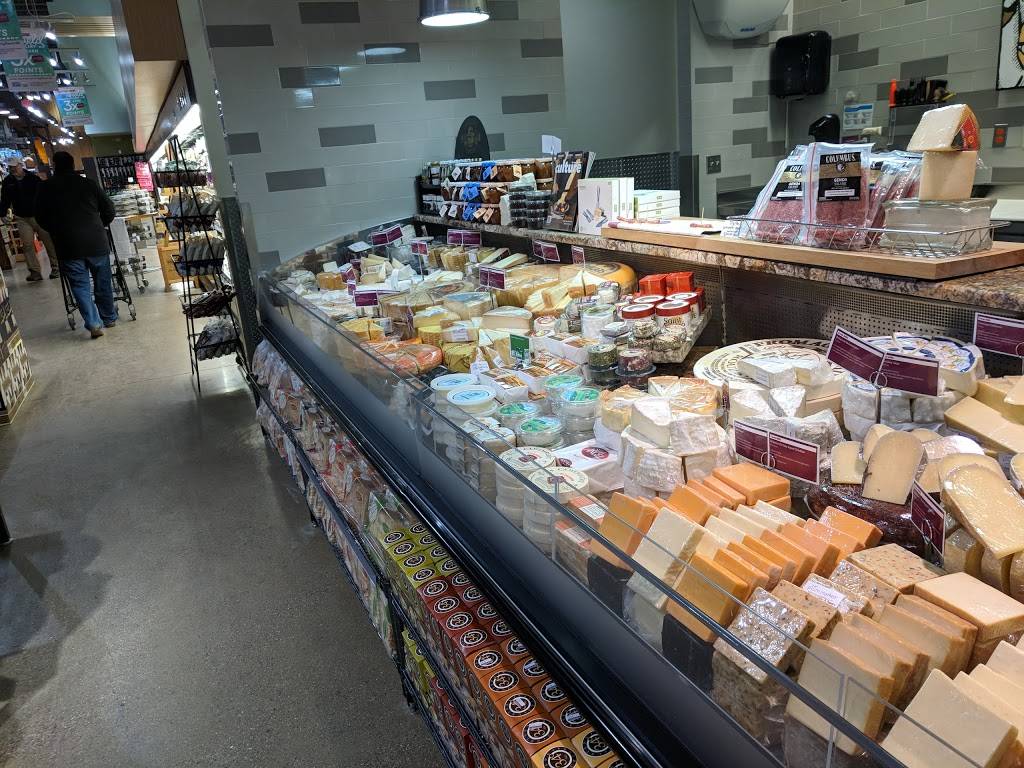 Plum Market | restaurant | 375 N Maple Rd, Ann Arbor, MI 48103, USA | 7348275000 OR +1 734-827-5000