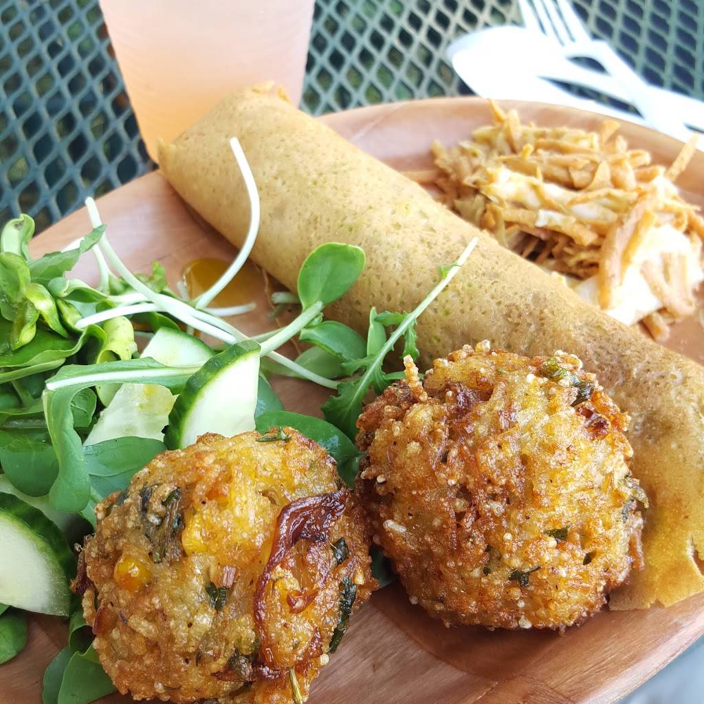 Pink Flamingo | restaurant | 2746 Vermont St, Detroit, MI 48216, USA | 3138014423 OR +1 313-801-4423