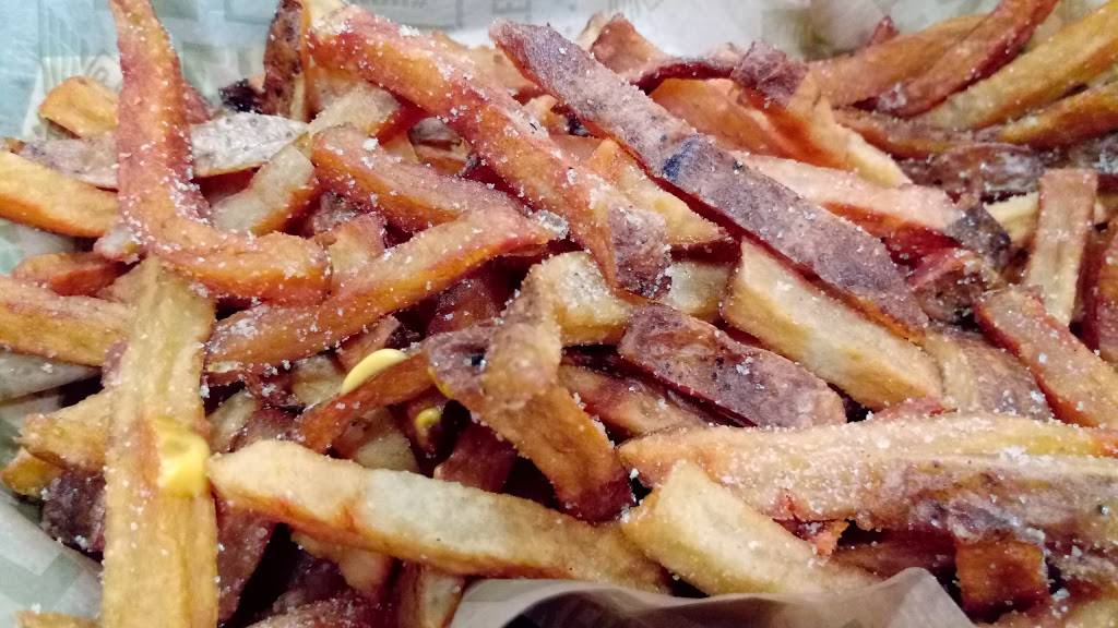 Wingstop | restaurant | 8000 TX-242 Ste 113B, Conroe, TX 77385, USA | 9362421568 OR +1 936-242-1568