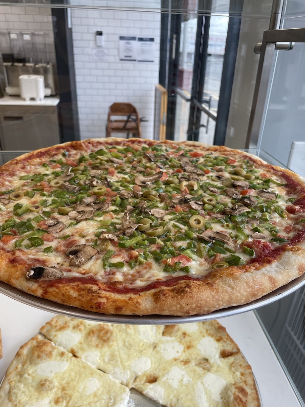 La pizzeria and bagel | restaurant | 951 Rosedale Rd, Valley Stream, NY 11581, USA | 5163410786 OR +1 516-341-0786