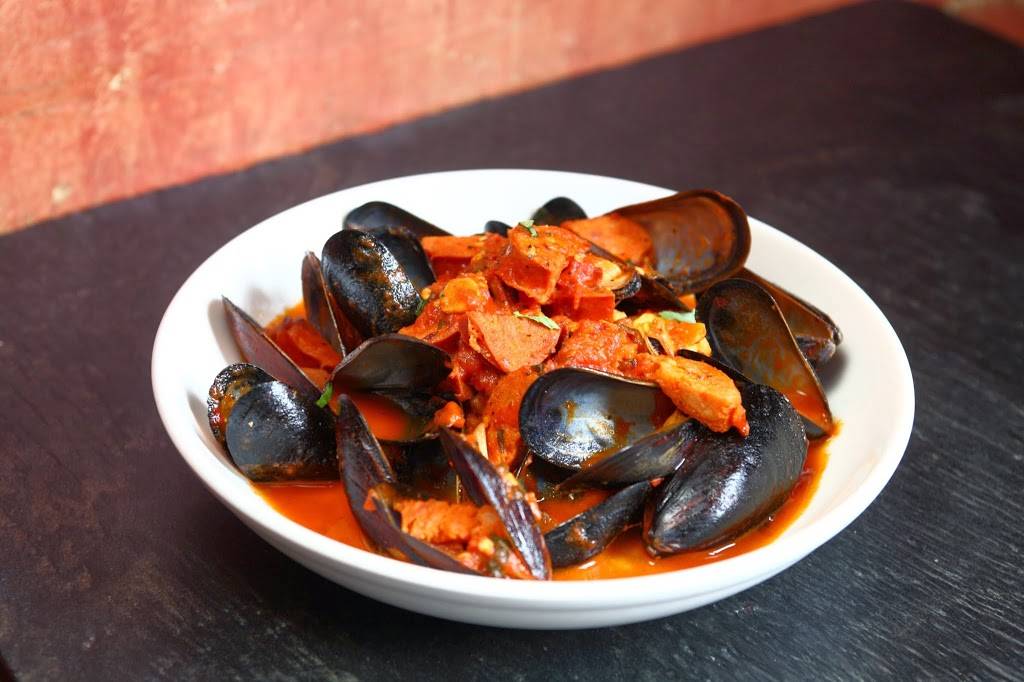 Sophias Grotto | restaurant | 22 Birch St, Roslindale, MA 02131, USA | 6173234595 OR +1 617-323-4595