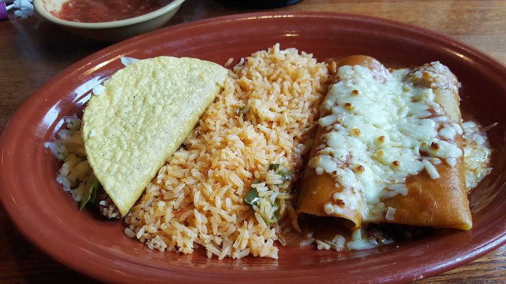 El Toro | restaurant | 1375 N Fairfield Rd, Dayton, OH 45432, USA | 9374274199 OR +1 937-427-4199