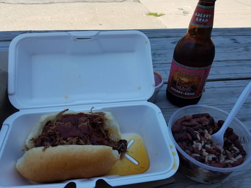 Donnies Milwaukee Smoked BBQ | restaurant | 3902 S Whitnall Ave, Milwaukee, WI 53207, USA | 4148827340 OR +1 414-882-7340