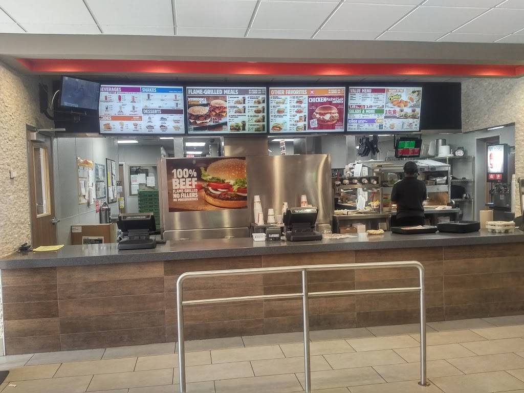 Burger King | restaurant | 201 Museum St, Hilton Head Island, SC 29926, USA | 8433425281 OR +1 843-342-5281