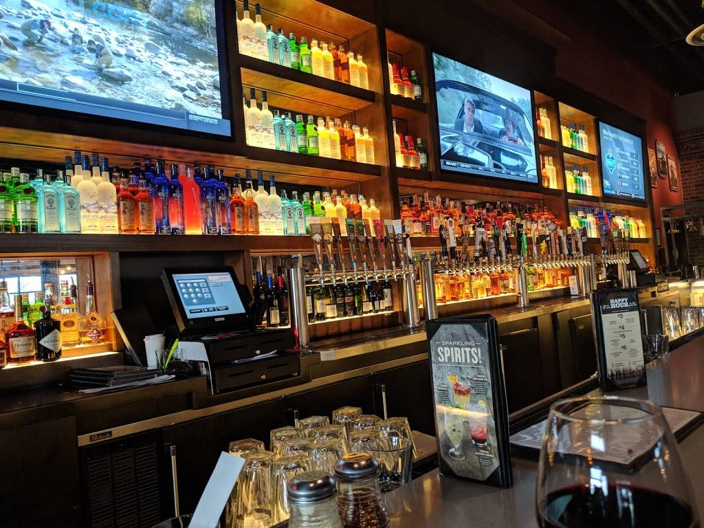 BJs Restaurant & Brewhouse | restaurant | 15701 Emerald Way, Bowie, MD 20716, USA | 3018502300 OR +1 301-850-2300
