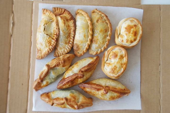 5411 Empanadas | Division | restaurant | 1659 W Division St, Chicago, IL 60622, USA | 7732273064 OR +1 773-227-3064