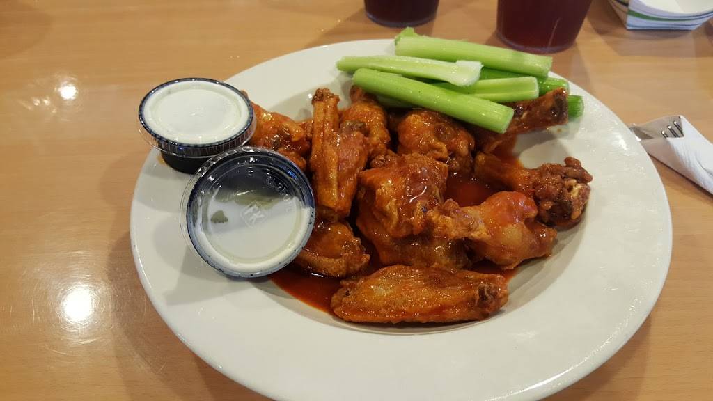 Beef O Bradys | restaurant | 723 Cypress Village Blvd, Ruskin, FL 33573, USA | 8136332333 OR +1 813-633-2333