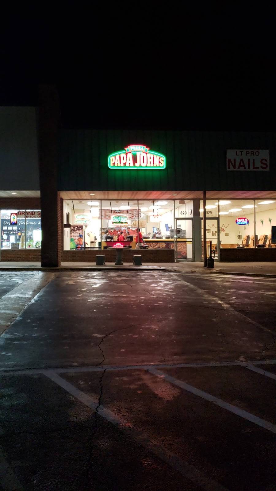 Papa Johns Pizza | restaurant | 323 By-pass 72 Northwest, Greenwood, SC 29649, USA | 8642237777 OR +1 864-223-7777