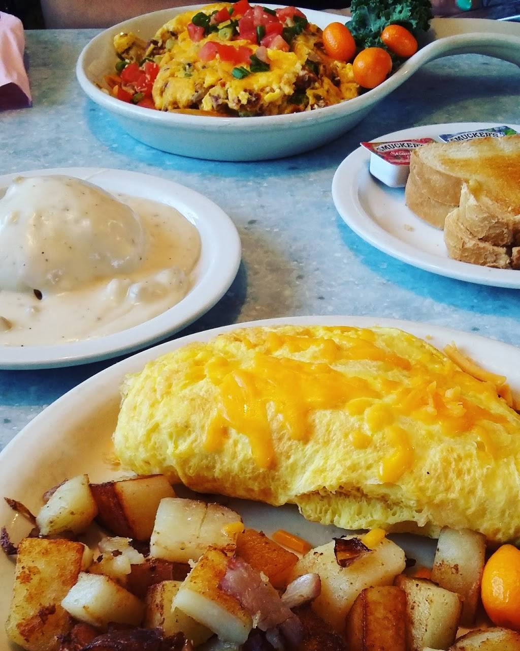 Country Waffles | restaurant | 75 Hanford Armona Road # A # A, Lemoore, CA 93245, USA | 5599251527 OR +1 559-925-1527