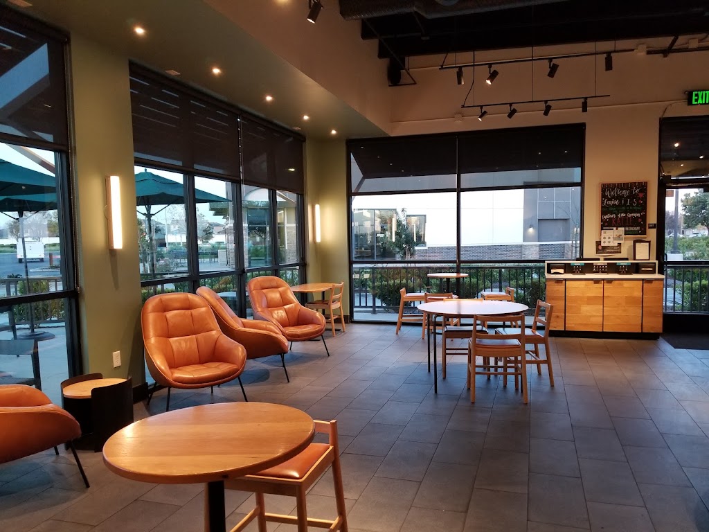 Starbucks | cafe | 16538 Golden Vly Pkwy, Lathrop, CA 95330, USA | 2094569561 OR +1 209-456-9561