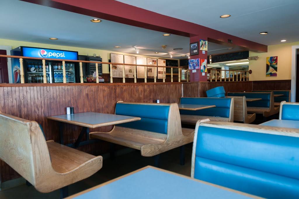 Lenas Subs & Seafood | restaurant | 838 Lafayette Rd, Hampton, NH 03842, USA | 6039262505 OR +1 603-926-2505