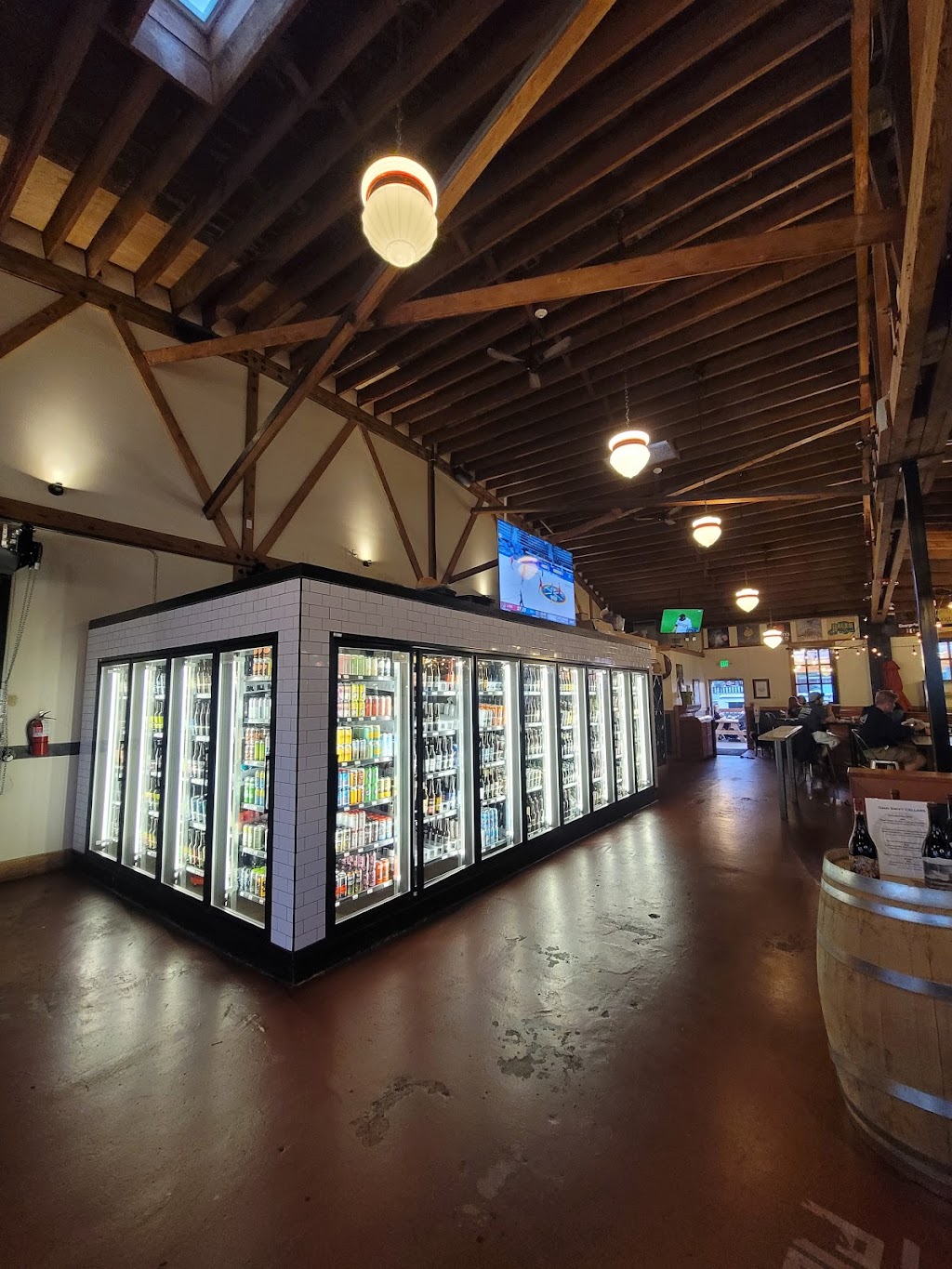 Beer Star | restaurant | 9801 16th Ave SW, Seattle, WA 98106, USA | 2064533088 OR +1 206-453-3088