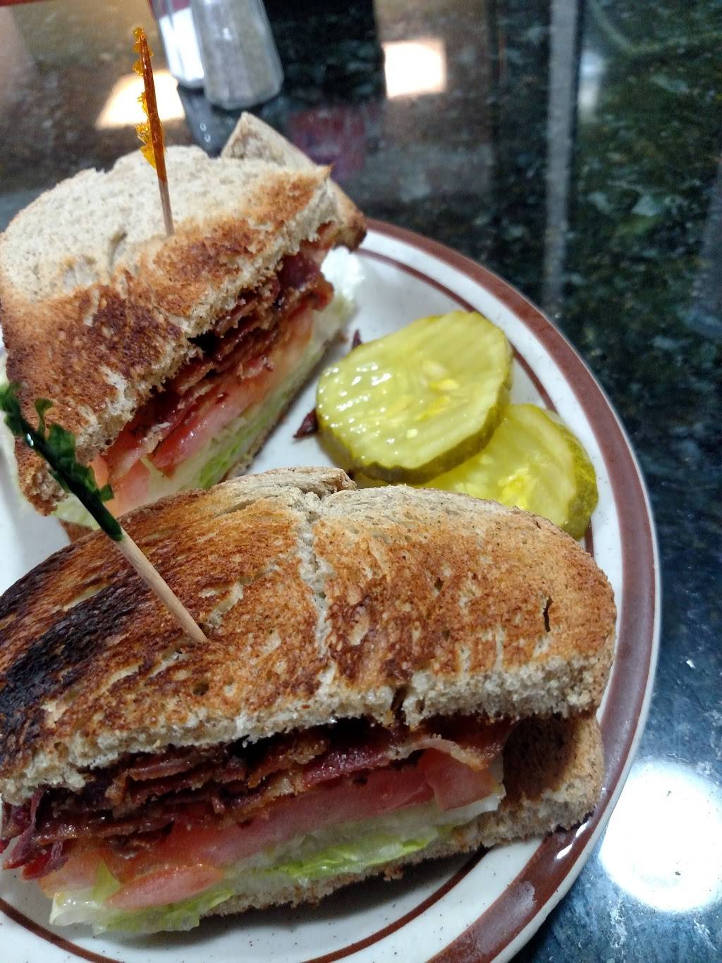 Rolands Restaurant | restaurant | 94 Kinsley St, Nashua, NH 03060, USA | 6038821441 OR +1 603-882-1441