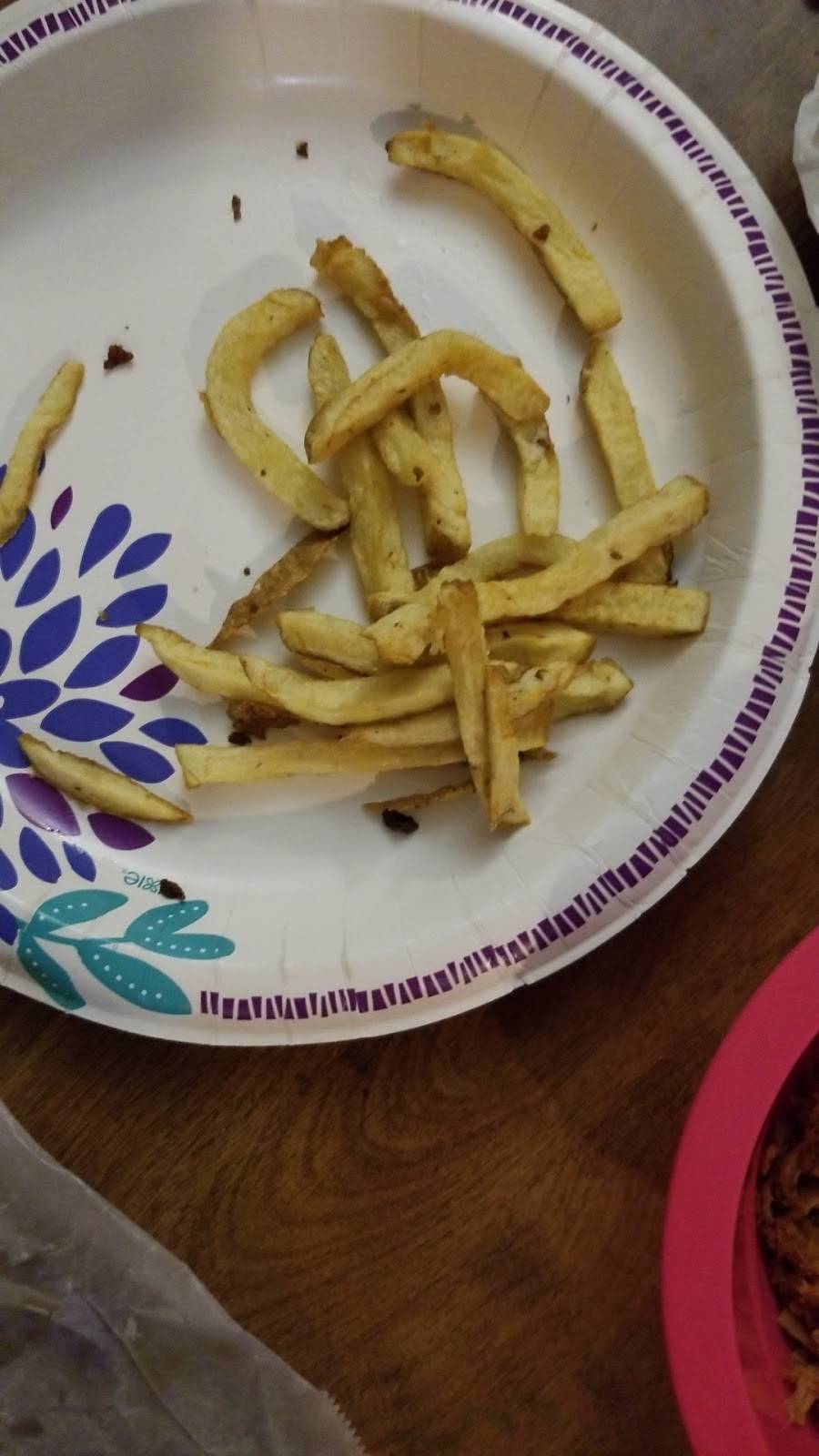 Nicks Jr. | restaurant | 2069 S Main St, Fall River, MA 02724, USA | 5086174154 OR +1 508-617-4154