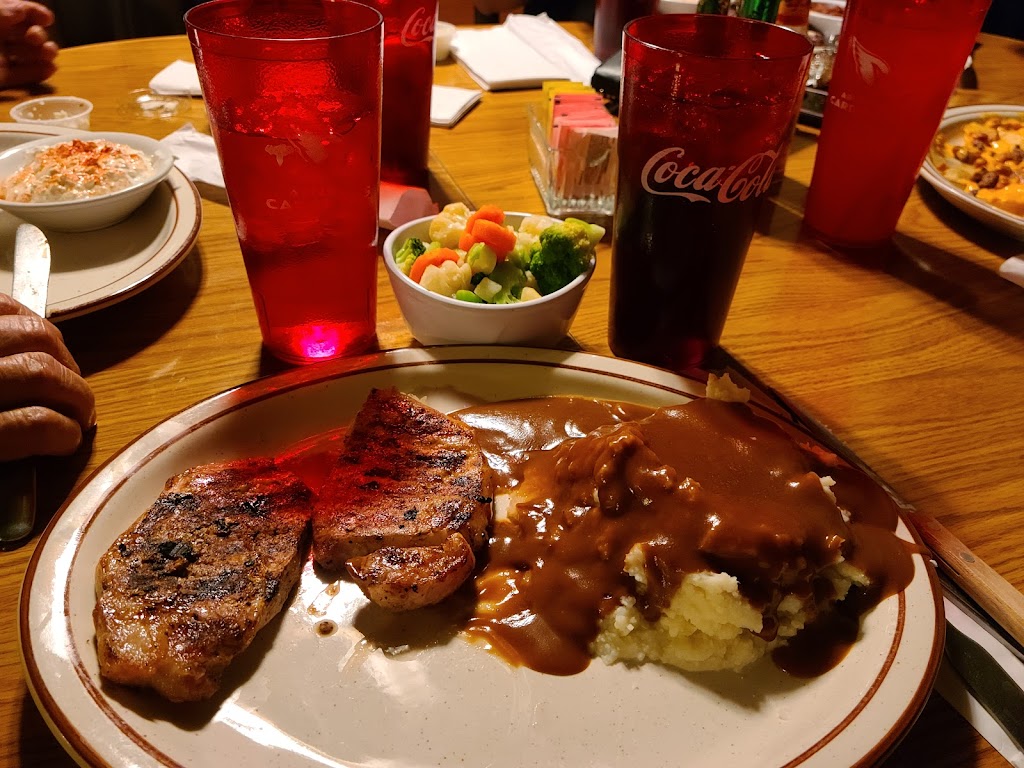 Chuckwagon Grill | restaurant | 13508 US-191, Elfrida, AZ 85610, USA | 5206427580 OR +1 520-642-7580