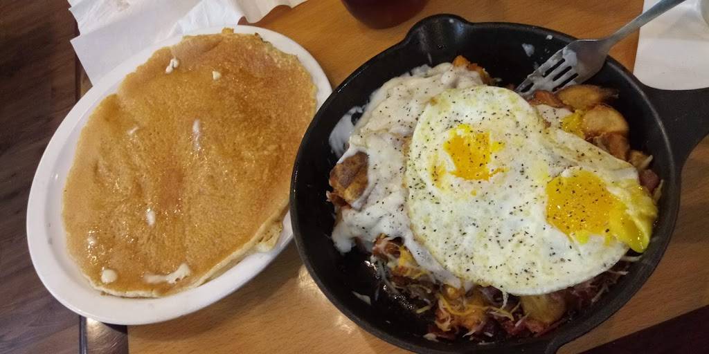 The Golden Eatery | restaurant | 5689 W Fox Rd, Mears, MI 49436, USA | 2318733663 OR +1 231-873-3663