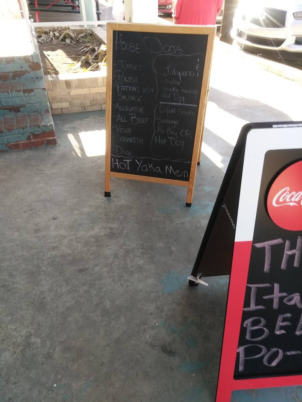 Mr Chill’s First Class Hot Dogs & Sweet’s Pastries | restaurant | 575 S Carrollton Ave, New Orleans, LA 70118, USA | 5045339308 OR +1 504-533-9308